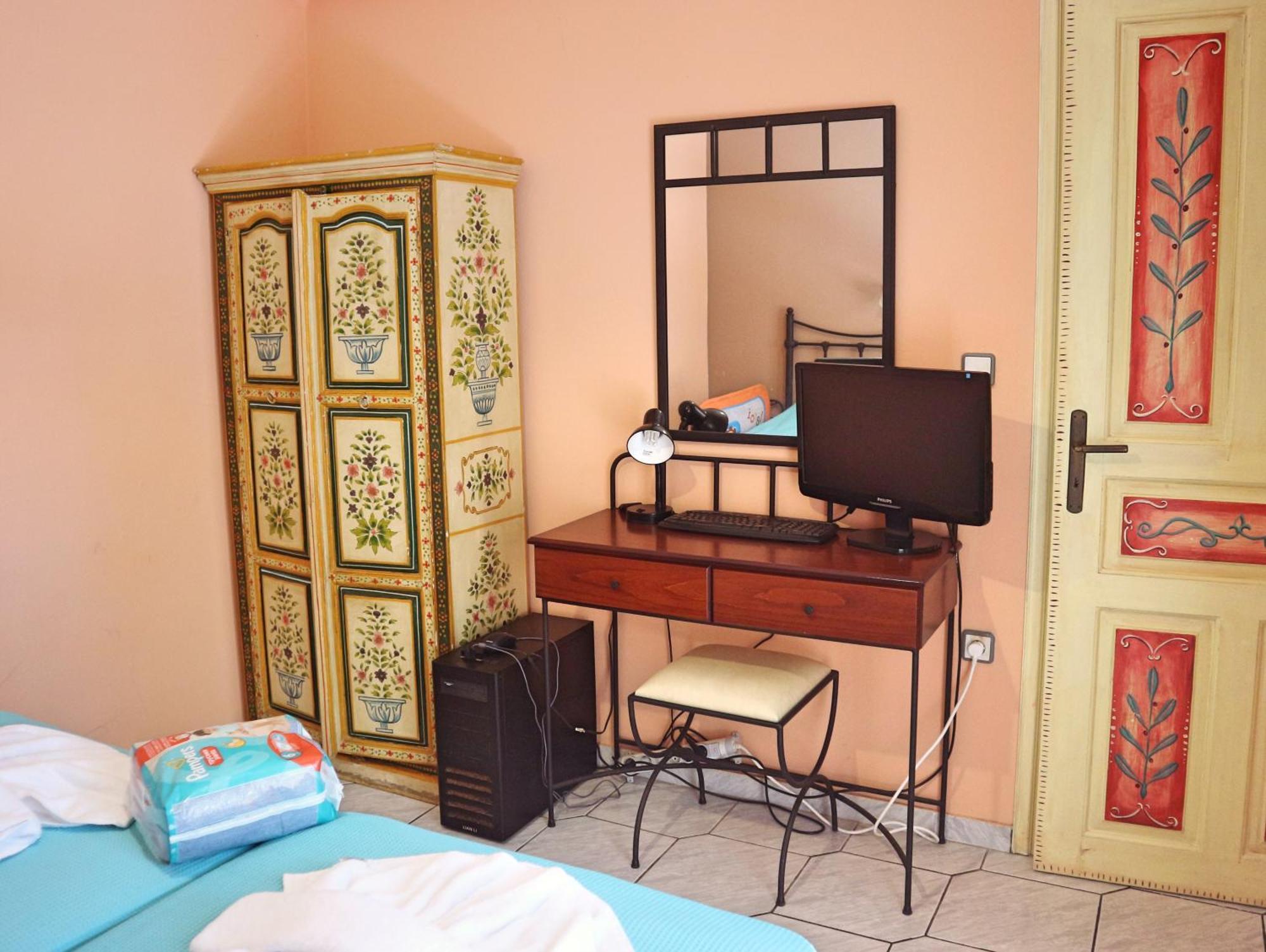 Villa Eleni Seaside Apartments Platanias  Ruang foto