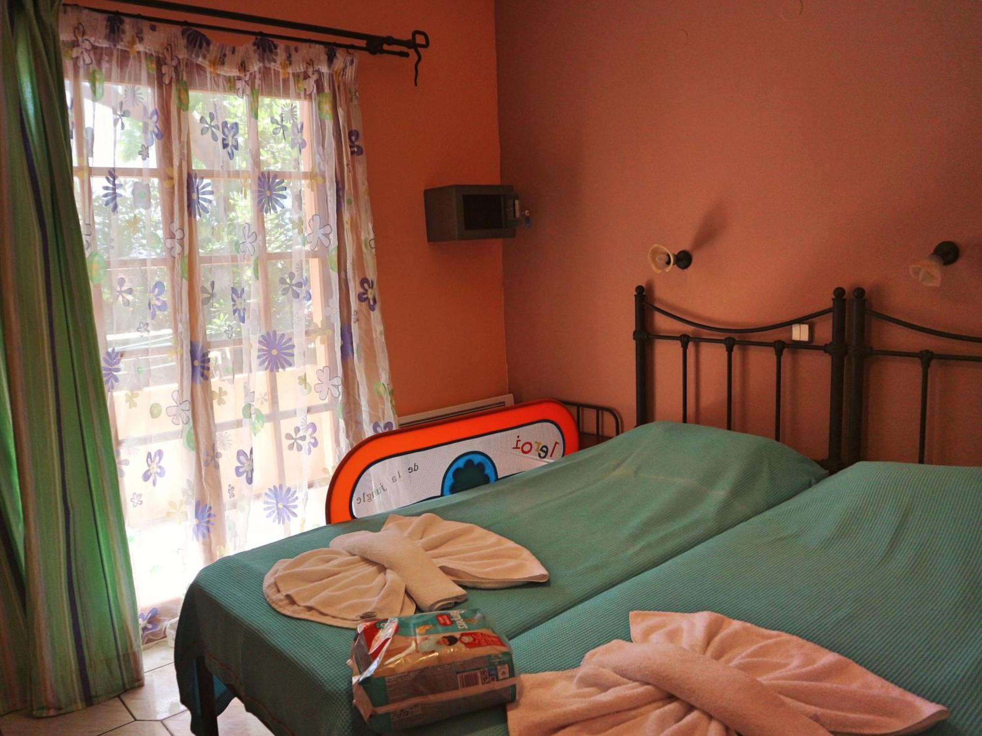 Villa Eleni Seaside Apartments Platanias  Ruang foto